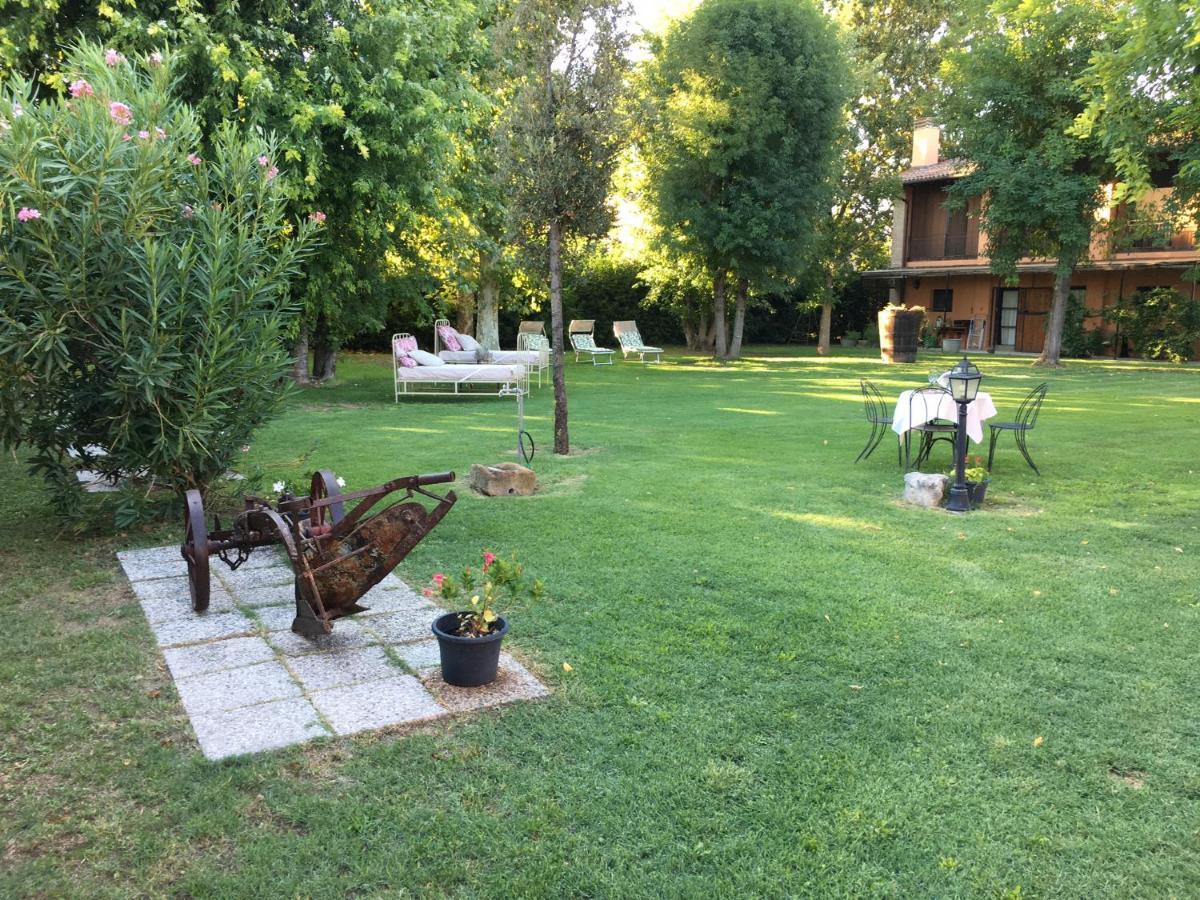 Societa Agricola Le More Agriturismo La Dondina بودريو المظهر الخارجي الصورة
