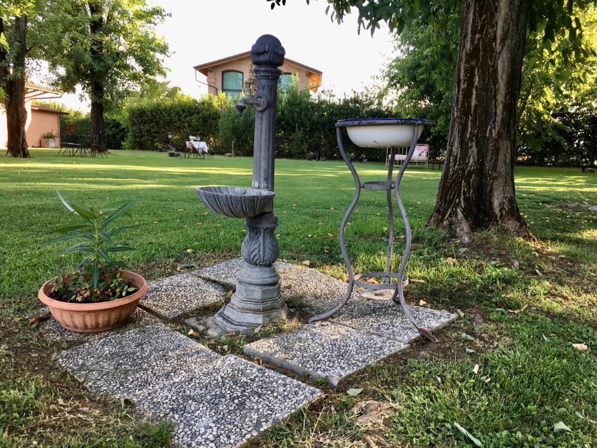 Societa Agricola Le More Agriturismo La Dondina بودريو المظهر الخارجي الصورة