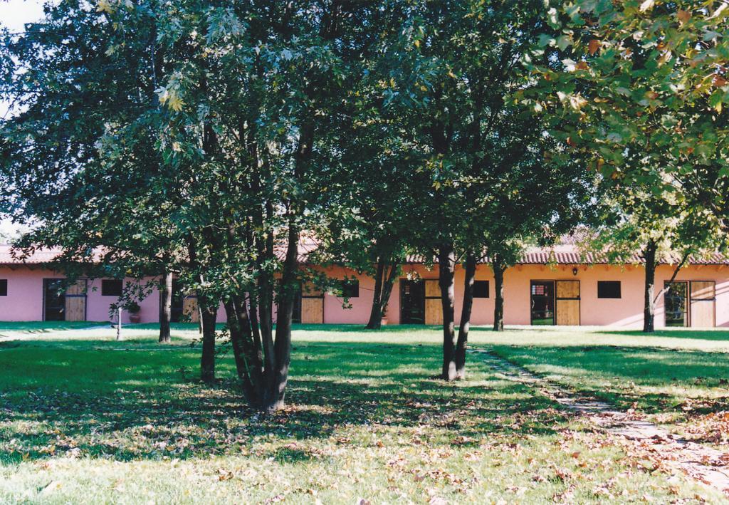 Societa Agricola Le More Agriturismo La Dondina بودريو المظهر الخارجي الصورة