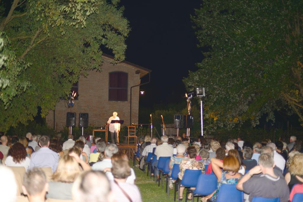 Societa Agricola Le More Agriturismo La Dondina بودريو المظهر الخارجي الصورة